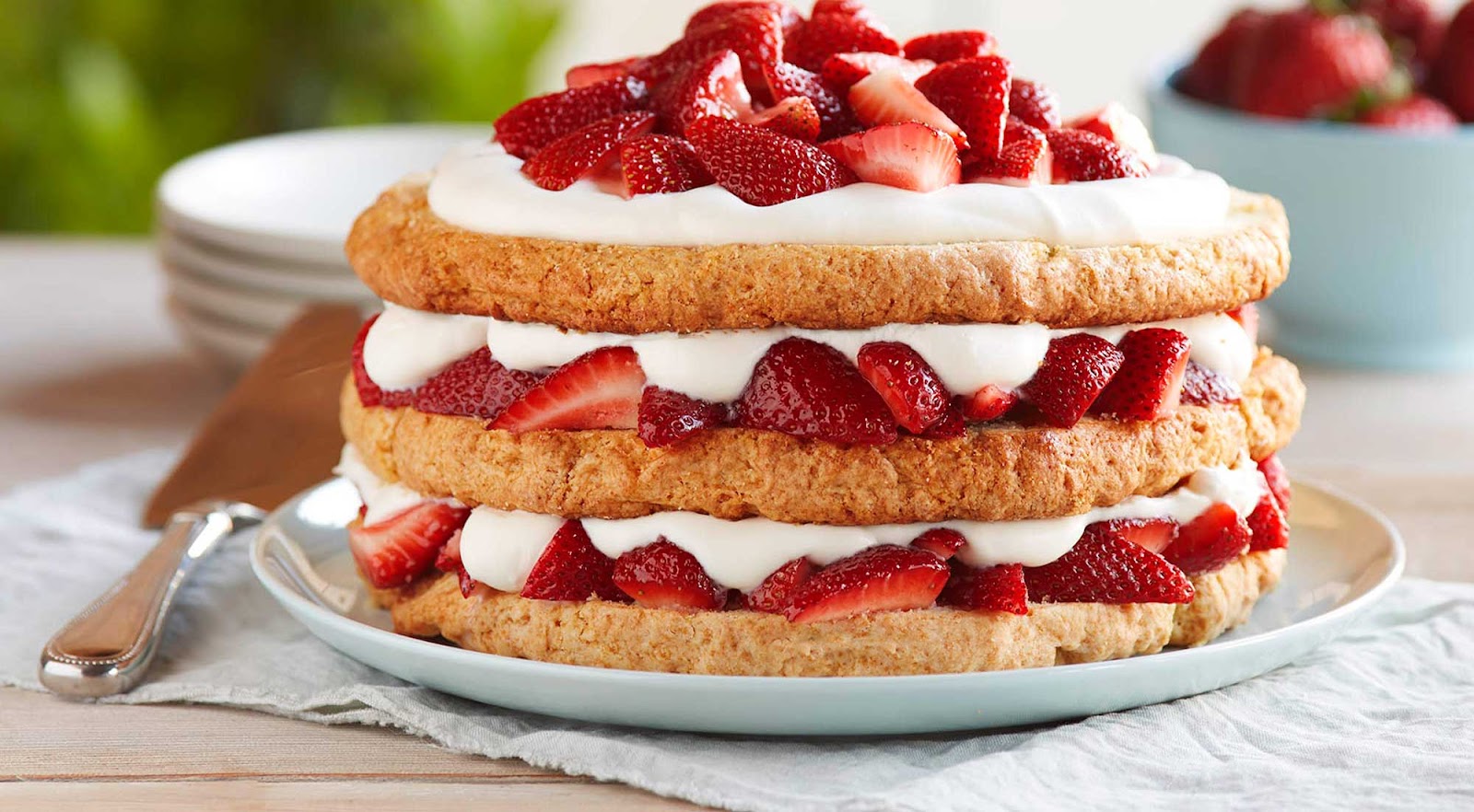 classic-strawberry-shortcake-recipe.ashx
